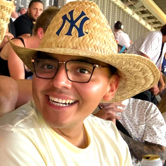 Meet your Posher, Mike - Picture 1 of 2